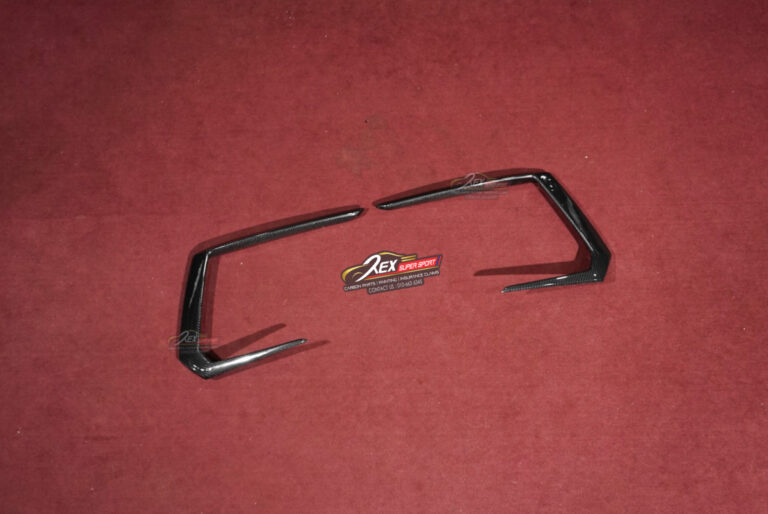 Lamborghini Urus Front Bumper Canard TOP Dry Carbon